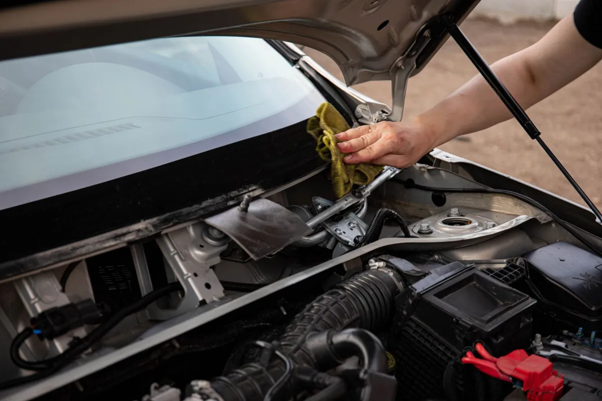 Auto glass repair contact in Melbourne, FL